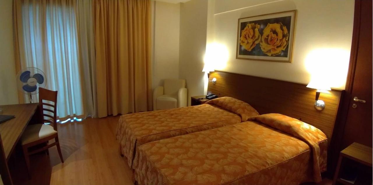 Master Plaza Hotel Barbacena Eksteriør bilde